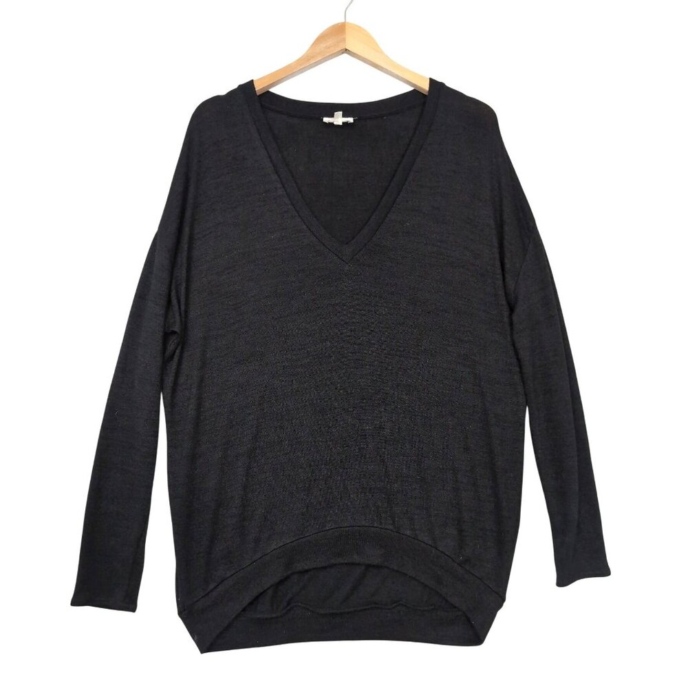 Aritzia Wilfred Free V Neck Sweater Women S Black Lightweight Capsule Minimalist